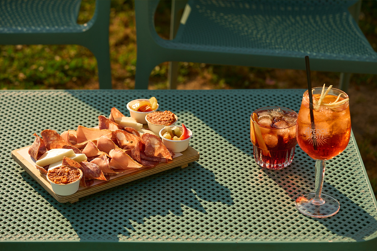 Aperitivo fuori prato
